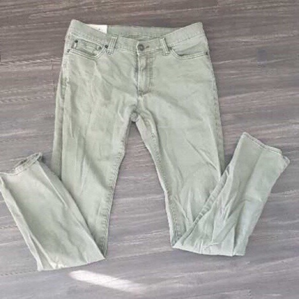 Abercrombie Fitch skinny pants
Size 31/32